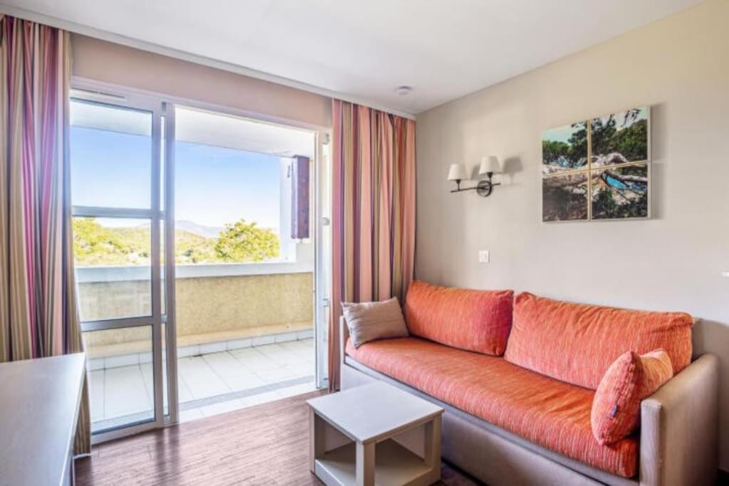 Superbe Appartement Village Cap Esterel 4P Climatise Saint-Raphaël Esterno foto